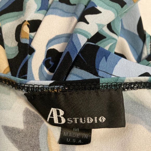 3/4" Sleeve Wrap Style with Tropical Sarong Front Ruching with built in camisole - Picture 5 of 15